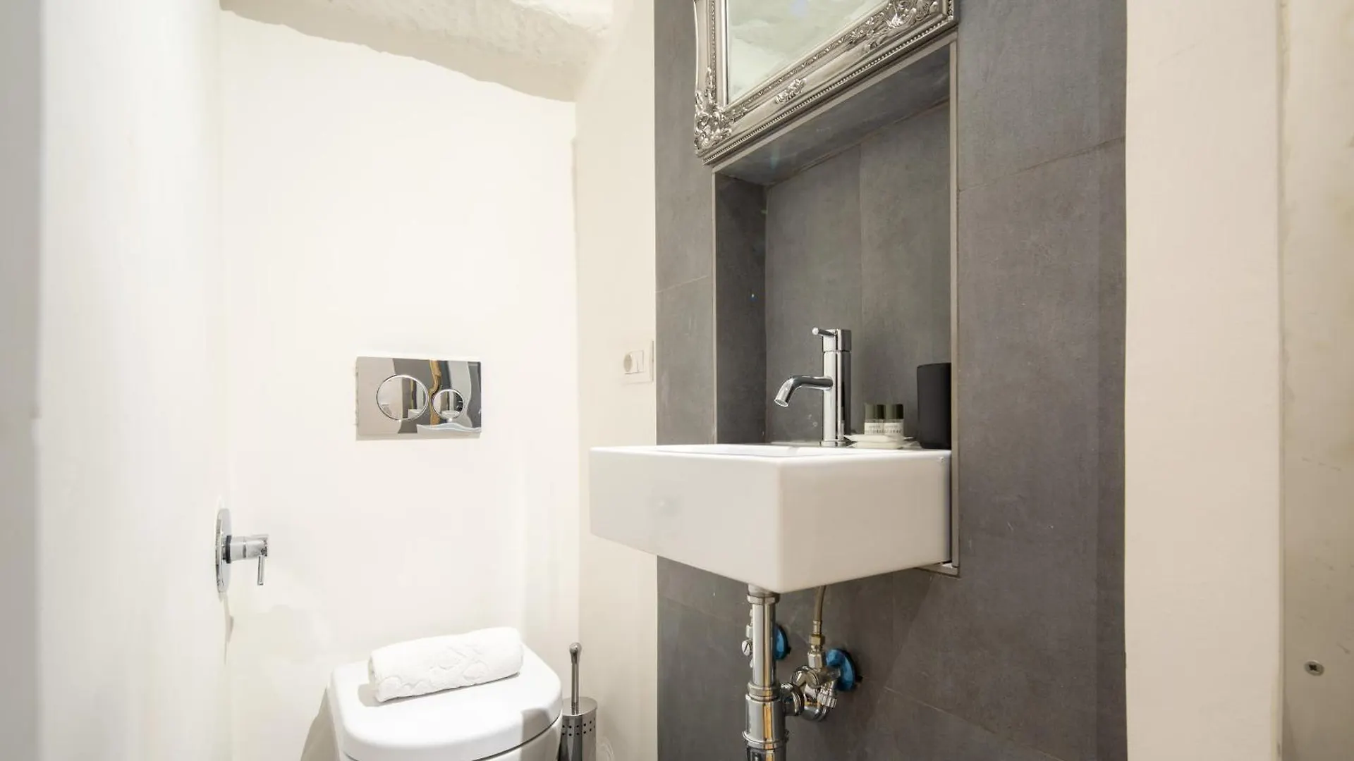 Bargello Modern By Mmega Apartment Florence