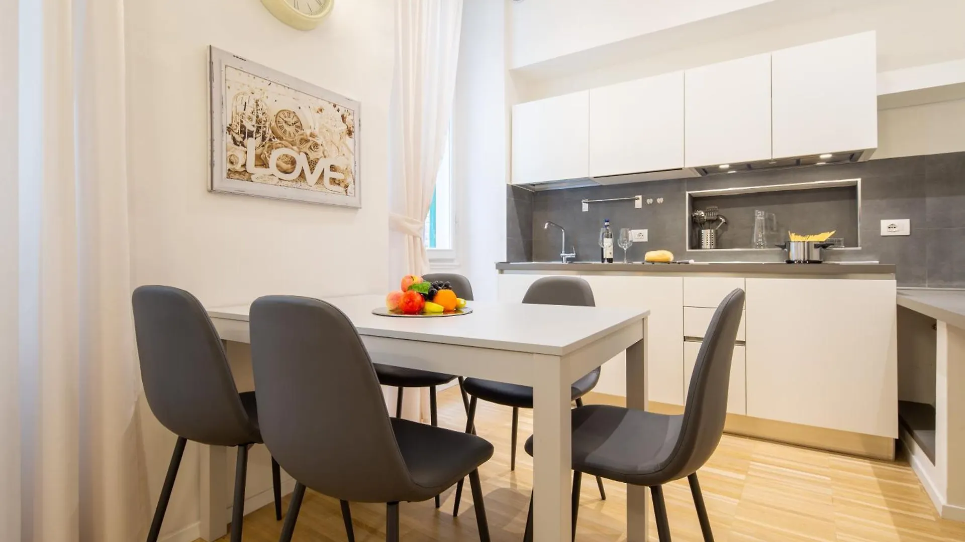 Bargello Modern By Mmega Apartment Florence
